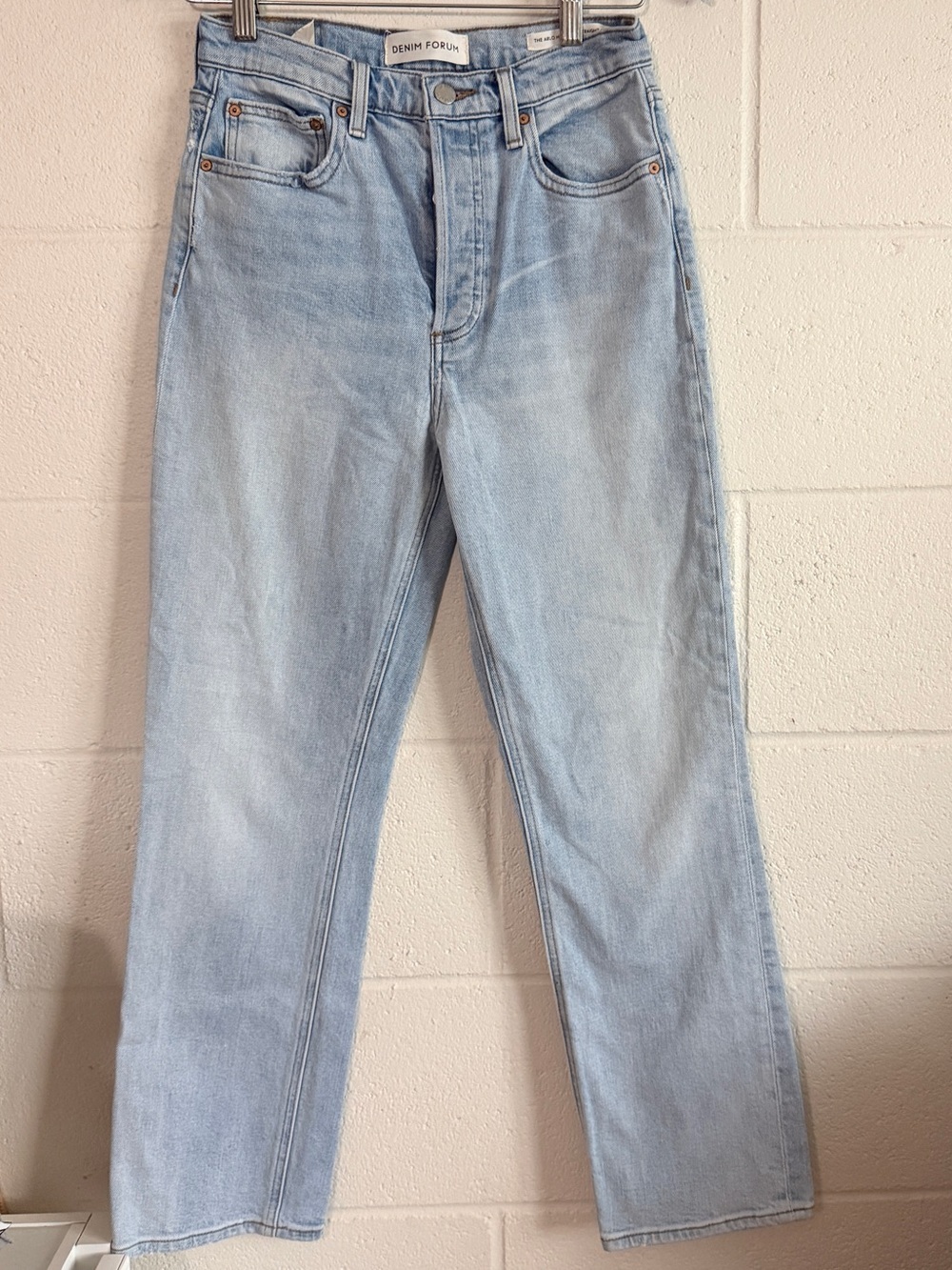 Denim Forum Aritzia Arlo High Rise Straight Light  Wash Button Fly Jean 27